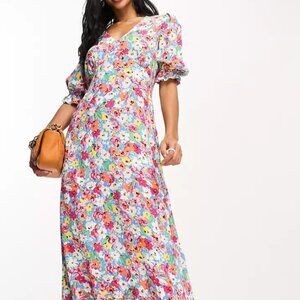 Nobody's Child Petite Delilah Puff Sleeve Midi Tea Dress in Bright Floral
